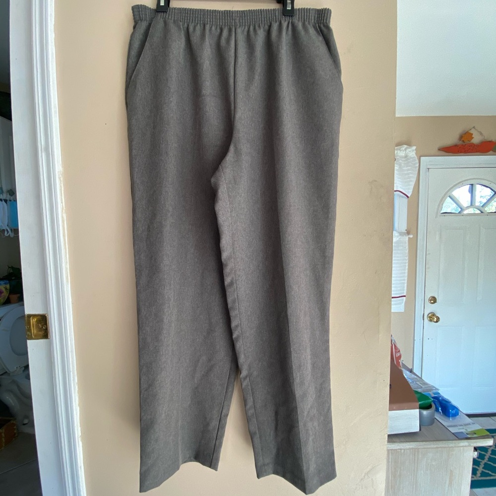 Women’s dress pants